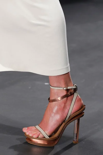 Look 7